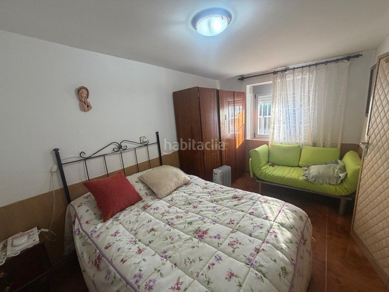 Foto bc8330ba-9d77-40ba-839f-1617274f3192. Masia amb xemeneia a Cuelgamures