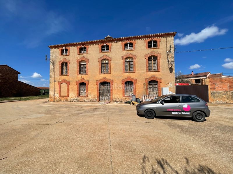 Foto d47e684c-723a-4135-a658-be80b345b8ff. Masia a Rioseco de Soria