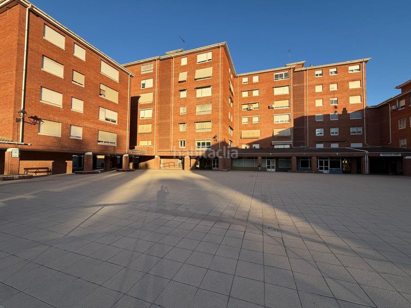 Foto 58b91b60-244f-4241-939c-a32adb00a103. Pis amb calefacció aparcament a Venta de Baños