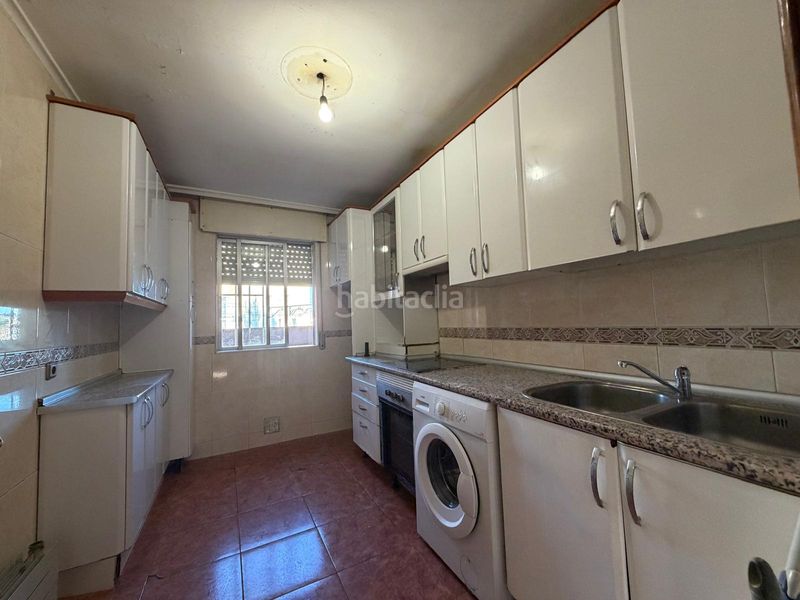 Foto 65f57522-4129-4b43-8bc3-9a3a2f88da7a. Pis amb calefacció aparcament a Venta de Baños