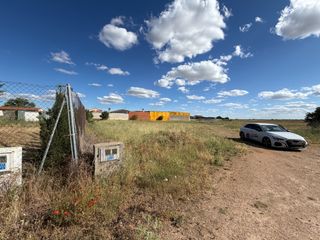 Terreny residencial a Lugar la viña 1. Panaderos valladolid, parcela urbana en venta en trigueros del v