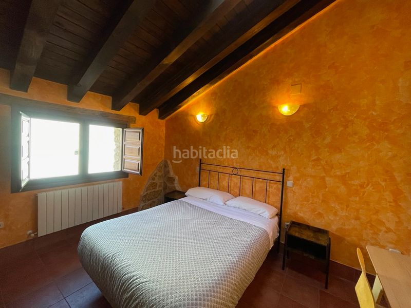 Foto 0c7a85ff-2aa2-4c0f-a8e3-467b2e0f5317. Masia amb xemeneia calefacció aparcament a Sepúlveda