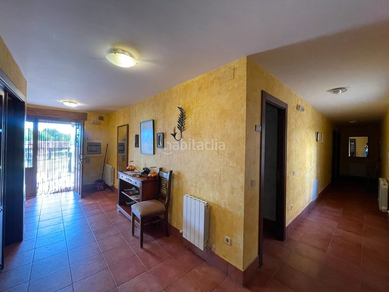 Foto 3a9d967d-9531-464e-ab2d-0d780e3e5de8. Masia amb xemeneia calefacció aparcament a Sepúlveda
