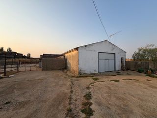 Nau industrial  Calle barrionuevo. Panaderos valladolid inmobiliaria, nave cuadras caballos y parce