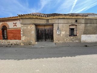Masia  Calle caridad. Panaderos valladolid inmobiliaria, casa de pueblo con patio en v