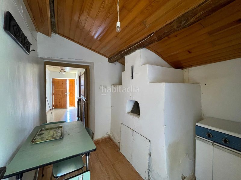 Foto d8f677fb-133b-48be-b1a8-29e85f465ce7. Masia amb xemeneia calefacció aparcament a Joarilla de las Matas