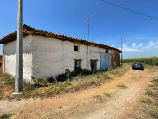 Bauernhof  Calle laguna 9. Panaderos valladolid inmobiliaria, casa para rehabilitar en soqu