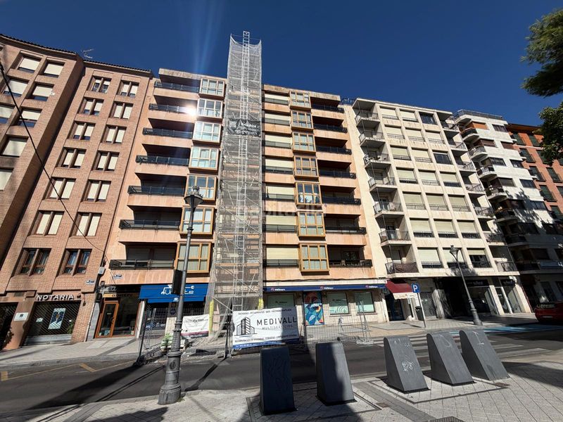Foto 34ff5709-fa85-49c7-9956-af6cd7b6a56f. Pis amb calefacció aparcament a Centro Valladolid