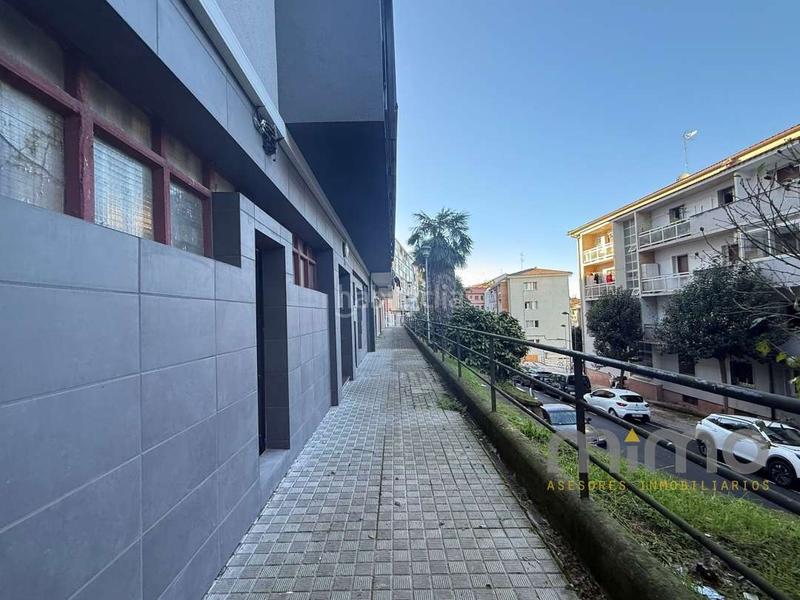 Foto 6db4ea7c-578b-4ffc-a7a6-11e8174021c4. Alquiler local comercial en gaztelu kalea 29 local diáfano válido para diferentes actividades en Donostia - San Sebastián