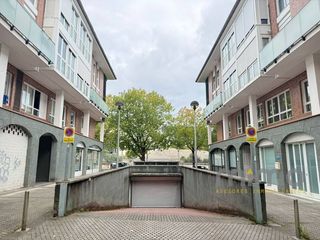 Aparcament cotxe a Portuetxe Kalea 6