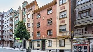 Edifici a Calle pérez de ayala 12. Edificio en venta en pleno centro
