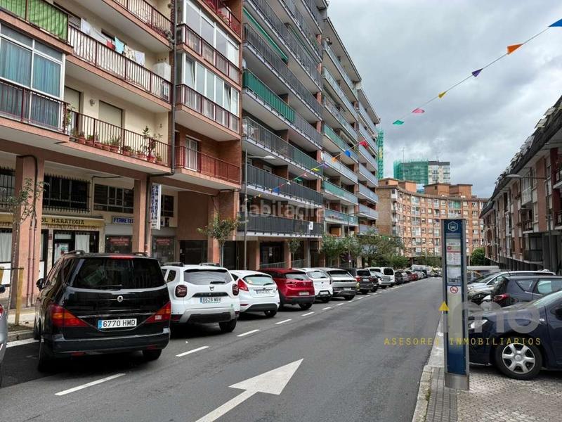 Foto 93f6e1c4-e00b-476e-8560-8dee7fbc6548. Local commercial dans txirrita bertsolaria pasealekua 14 dans Donostia - San Sebastián