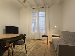 Location Appartement à Carrer dels carders 10. Piso encantador en el born
