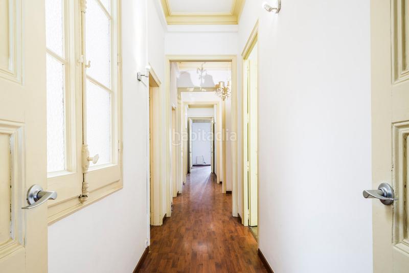 Foto c15692c4-28b7-45d7-bb87-15b41008eae0. Pis a rambla de catalunya 15 a Dreta de l´Eixample Barcelona