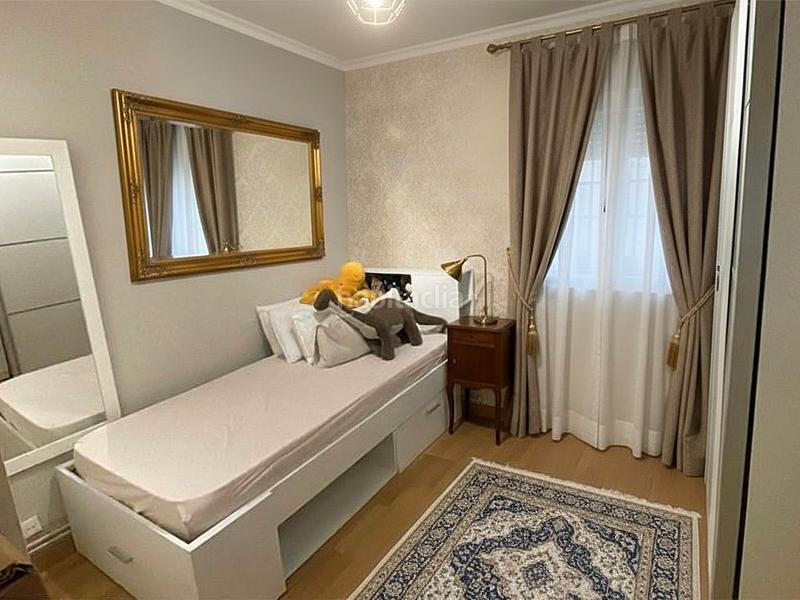 Foto 04ebfee0-0910-41dd-8423-d172fbafcaa7. Pis amb calefacció a Turó de la Peira Barcelona