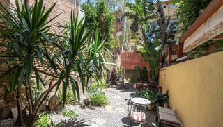 Flat in Carrer de ramon turró 136