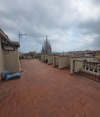 Etagenwohnung in Carrer del rosselló 406