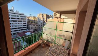 Etagenwohnung in Carrer de València 274