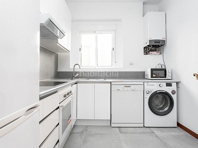 Foto 00f6f6f8-3e5d-4131-97bf-cddafcc57f60. Àtic amb calefacció a L´Antiga Esquerra de l´Eixample Barcelona
