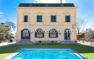 Gebäude in Centre. Edificio hotelero en venta con licencia turistica en masnou