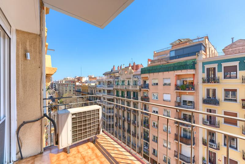 Foto 23615327-a008-43d0-b008-1fc341ed8c82. Etagenwohnung mit heizung in La Nova Esquerra de l´Eixample Barcelona