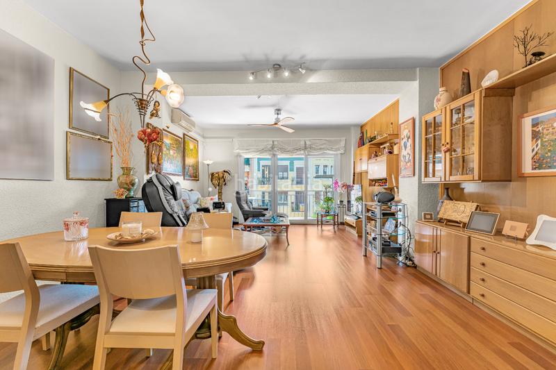 Foto 8af67e36-591c-483d-ae14-aff88f9d75eb. Etagenwohnung mit heizung in La Nova Esquerra de l´Eixample Barcelona