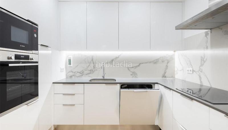 Foto 4509f3a7-616c-4269-94c6-af31aa89c789. Piso  en venta en poble sec - parc de montjuïc en Barcelona