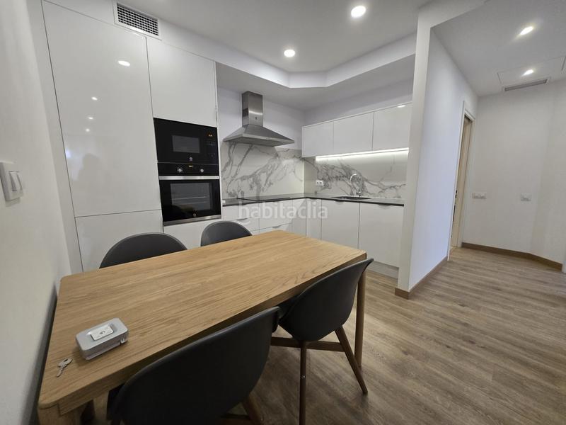 Foto e5ec5c14-c45f-440e-9240-c8a8ffa5a6cb. Piso en avinguda del paral·lel 25 piso en venta en pleno centro en Barcelona