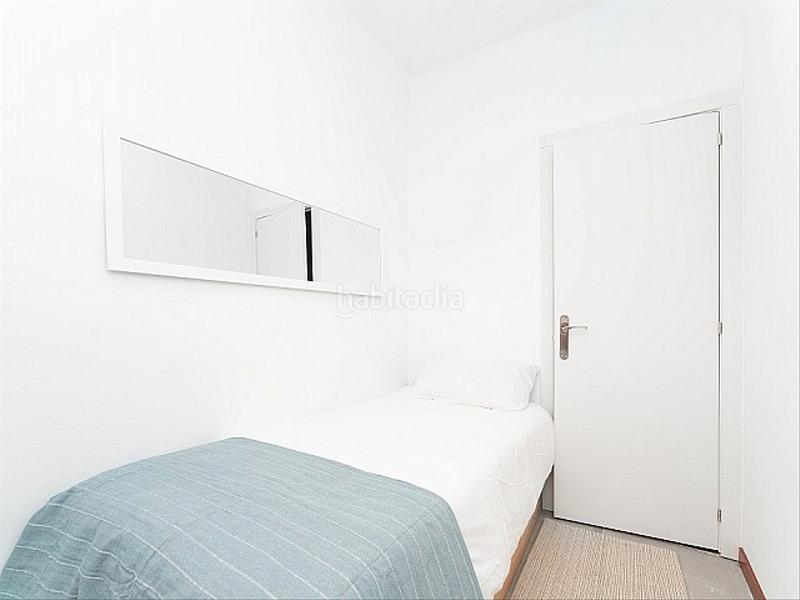 Foto aad9b17e-1d87-4d99-baed-e6467b1ce325. Lloguer àtic amb calefacció a L´Antiga Esquerra de l´Eixample Barcelona