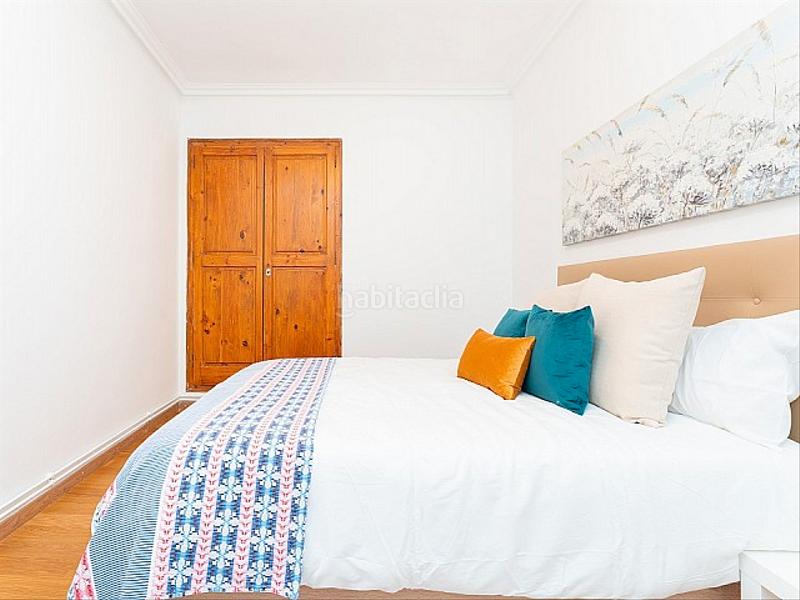 Foto b299b7ad-89ea-4e68-a2a0-70a11de12342. Lloguer àtic amb calefacció a L´Antiga Esquerra de l´Eixample Barcelona