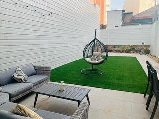 Dplex en Carrer de pavia 49. Dplex con jardn apto para piscina en sants, barcelona
