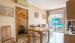 Etagenwohnung in Carrer de la font florida 90. Gran potencial en la font de la guatlla: piso a reformar con esp