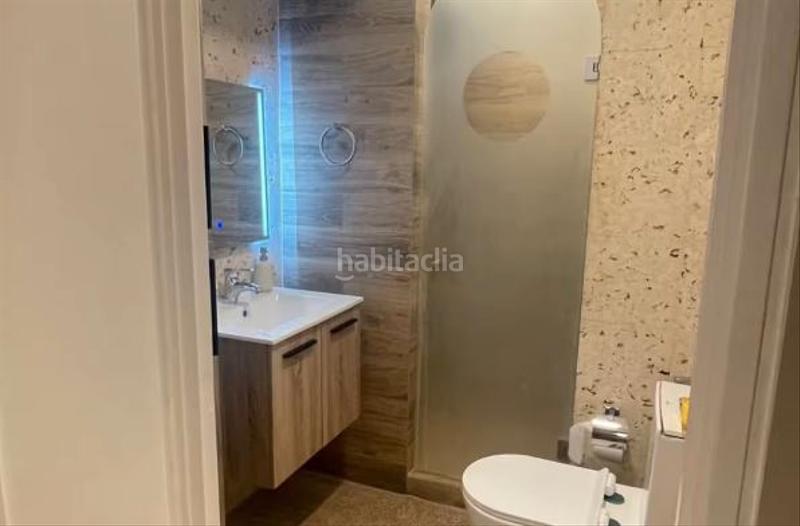 Foto bc61c291-3ef8-4fbc-8995-c3f4d2ec65f5. Piso amplio y luminoso piso en l'antiga esquerra de l'eixample, en Barcelona