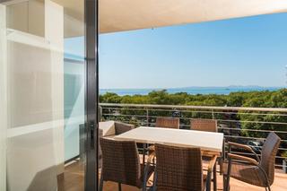 Piccolo appartamento in Salatar. Apartamento con gran terraza en salatar-roses girona
