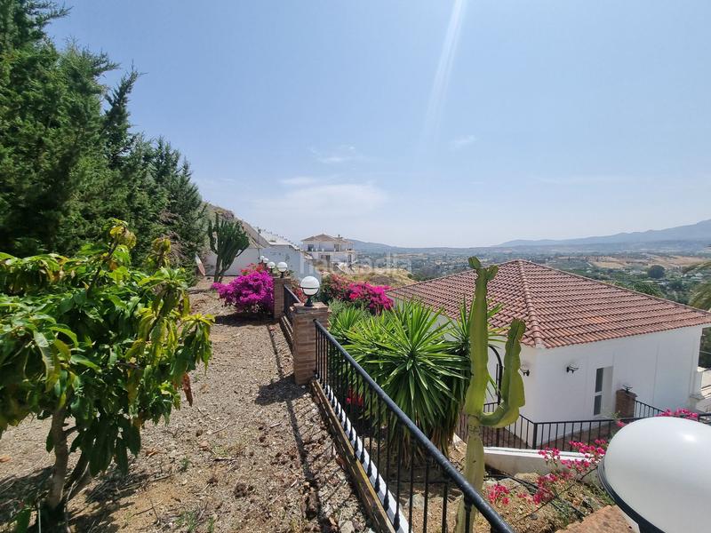 Foto eeaed812-d488-43f2-89b4-c664d1be5d39. House with pool in Centro Alhaurín el Grande