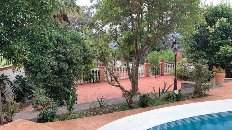 Foto 8e8f901f-e4bb-407a-898d-be85dcaa14fa. Casa amb calefacció a Centro Alhaurín el Grande