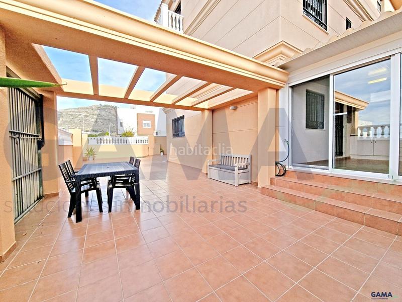 Foto 16dfa02f-9797-42c1-88b1-0ad0c449989f. Casa a schiera in Bulevar del Xúquer Cullera
