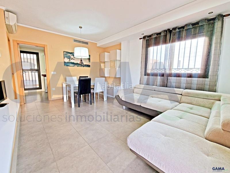 Foto 8605fc8e-cd60-43a0-bb59-47fa7a08f525. Casa a schiera in Bulevar del Xúquer Cullera