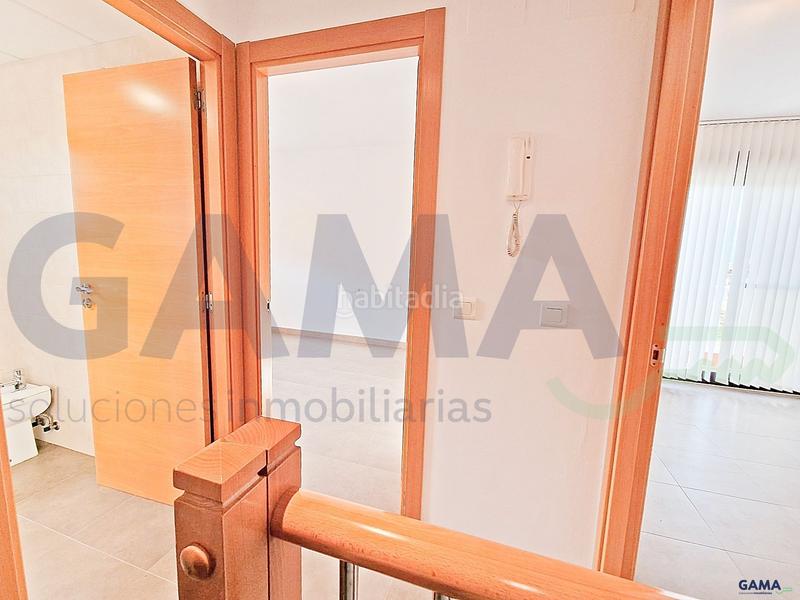 Foto f31a0dd3-ad95-44ef-a37f-9abbbfdb9b4c. Casa a schiera in Bulevar del Xúquer Cullera