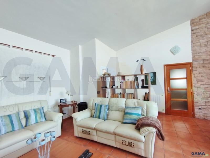 Foto 4a1ea082-5069-41c5-8eda-82e24bf97886. Casa gama soluciones inmobiliarias les presenta este exclusivo chalet en algar de palancia en Algar de Palància
