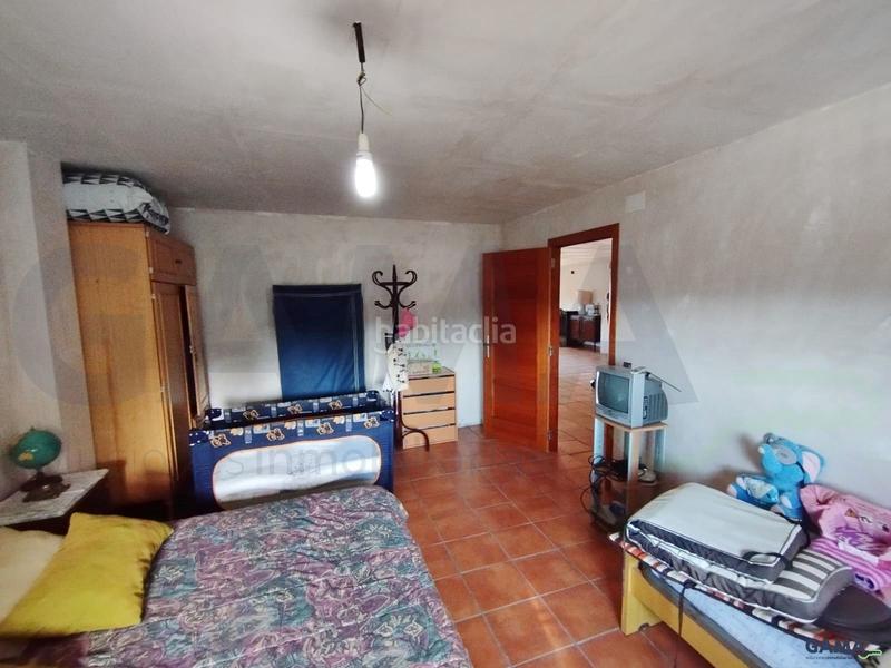 Foto 534a826e-053e-4170-971f-fd9cbd3fcb6b. Casa gama soluciones inmobiliarias les presenta este exclusivo chalet en algar de palancia en Algar de Palància