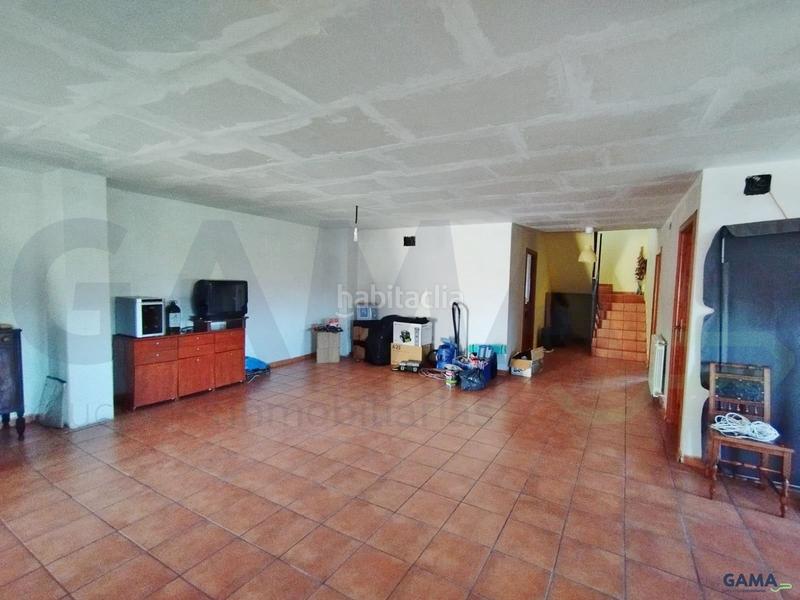 Foto 5ec308ba-6cf7-437f-8b54-2772af0e4138. Casa gama soluciones inmobiliarias les presenta este exclusivo chalet en algar de palancia en Algar de Palància