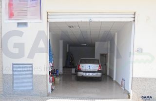 Parking coche en Algemesí. Garaje en calle josefa ahuir zona guinovart