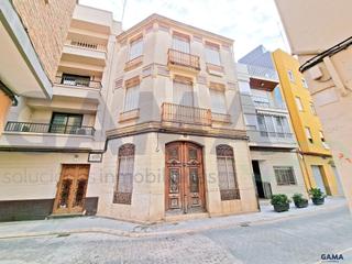 Casa a Algemesí. Excelenta casa estilo modernista en el corazon de algemesi