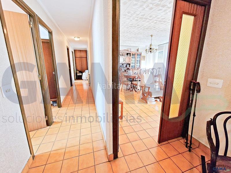 Foto 4b2f1c4f-5190-4fc2-97b5-78a0e291a31e. Casa  de 2 plantas en venta , próxima a la estación de tren! en Carcaixent