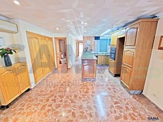 Appartement à Carcaixent. Piso más garajelocal en venta! espacio y comodidad en un solo lu