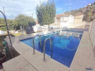 Casa a Gilet. Chalet independiente en gilet