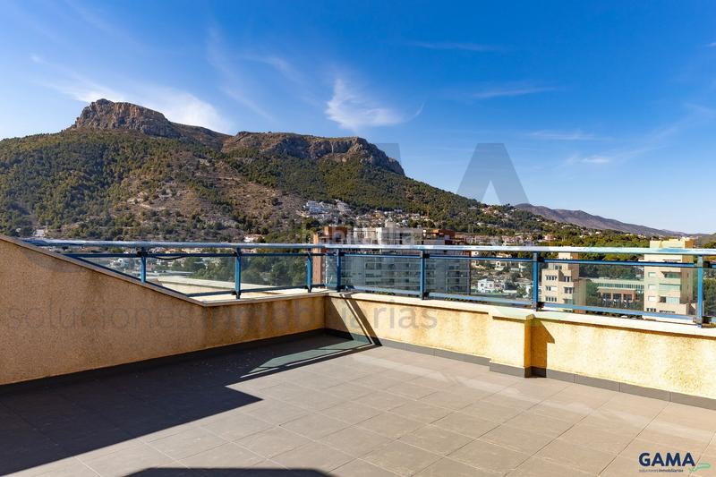 Foto 9d5d688e-abc0-445c-806f-0a508600dd7f. Ático atención amantes del lujo y las vistas infinitas! en Calp