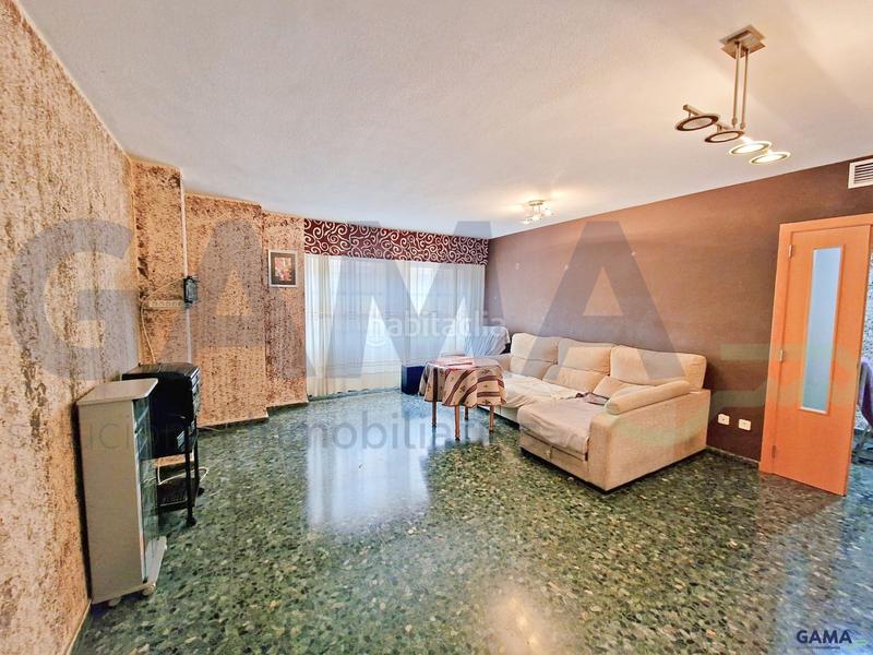 Foto d3e5ff3b-15b7-4167-8ac3-05352b454bc4. Piso  con 4 habitaciones y terraza en Pere Crespí Alzira