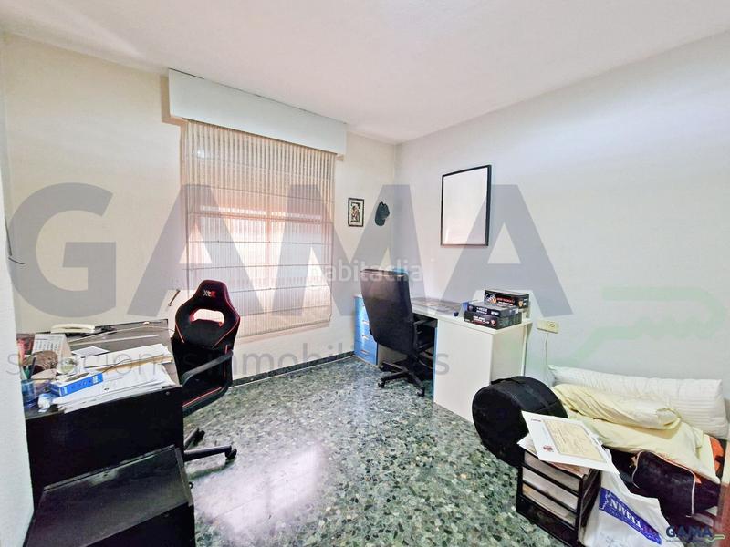Foto fa7b3f42-0eef-44a5-b2b5-43de902c1f57. Piso  con 4 habitaciones y terraza en Pere Crespí Alzira